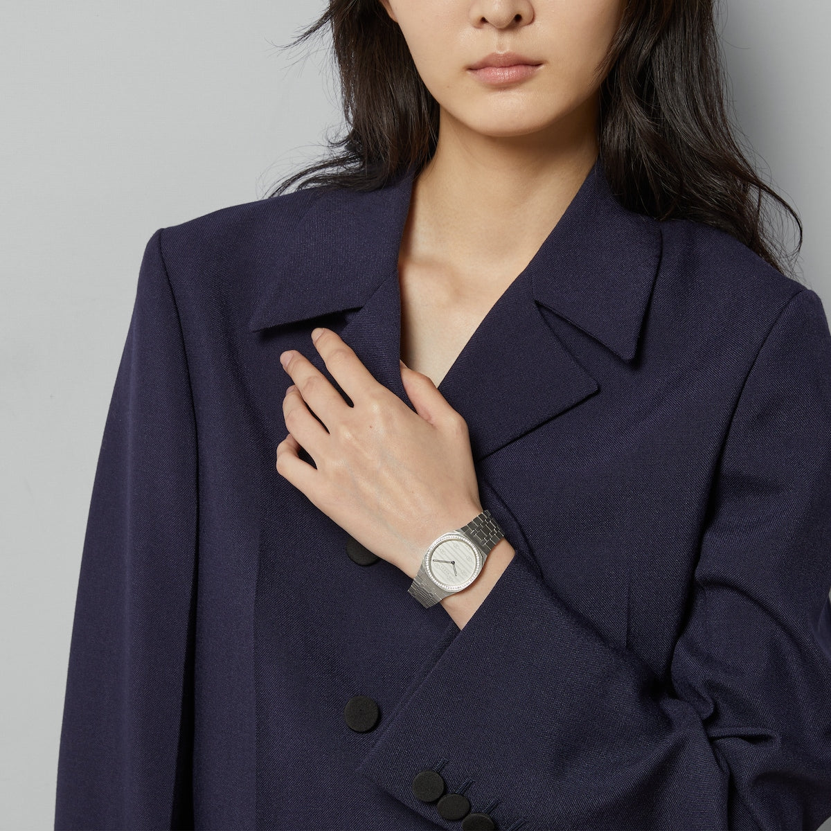 〔GUCCI 25H〕ウォッチ（30MM）-BRAND OFF