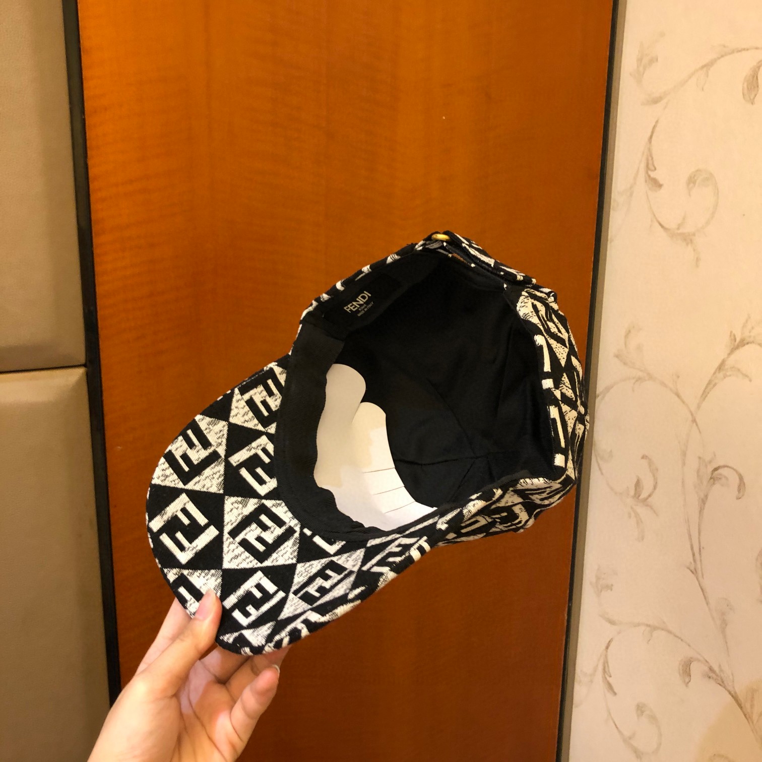 【FENDI  フェンディ】【数量限定】 野球帽 / ハット-BRAND OFF