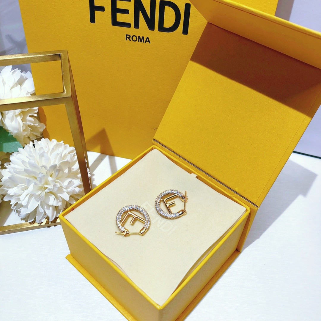 【2026】【FENDI】フェンディ  ファッションスタイルのイヤリング-BRAND OFF