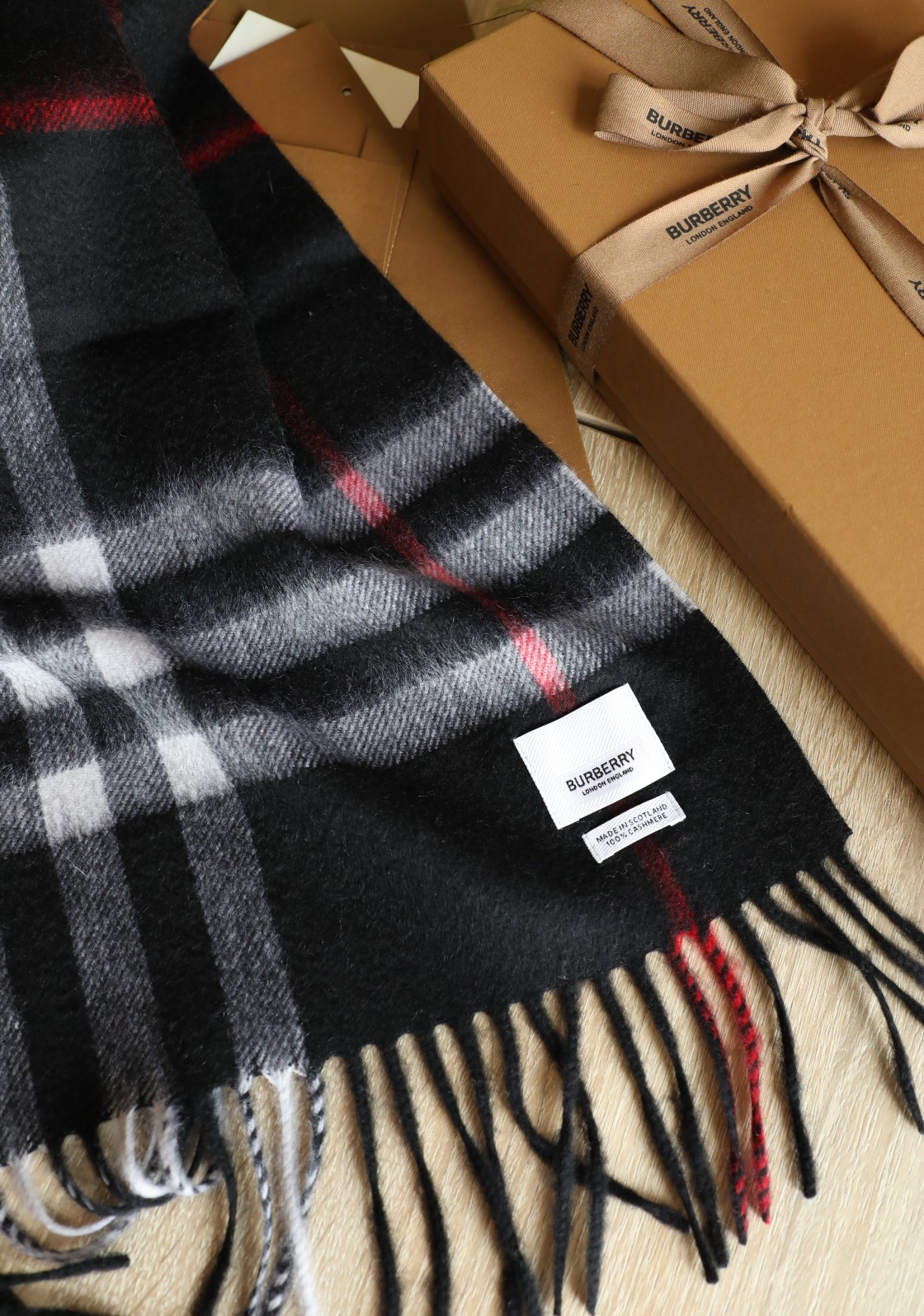 【BURBERRY公式旗艦店】バーバリー スカーフ 限定発売 送料無料-BRAND OFF