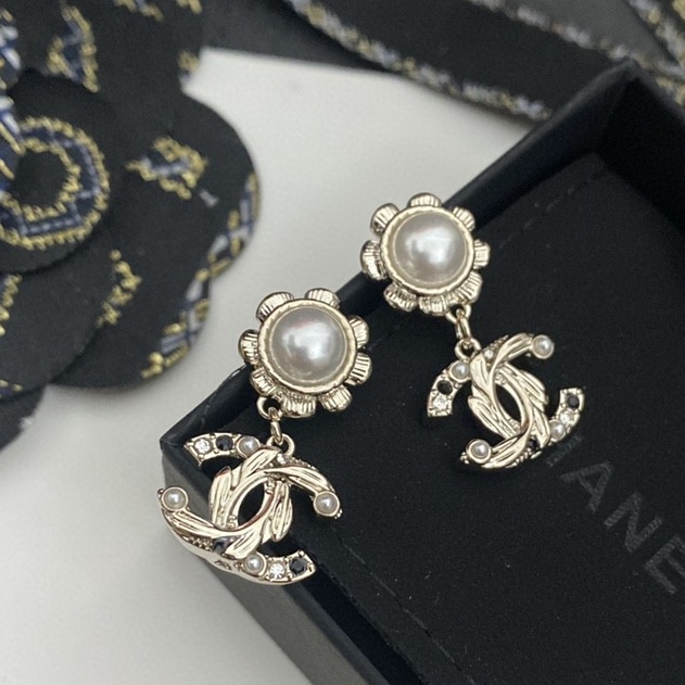 【CHANEL 】 シャネル   ファッションスタイルのイヤリング-BRAND OFF
