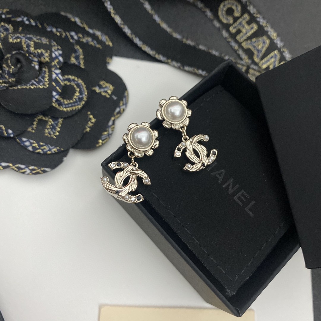 【CHANEL 】 シャネル   ファッションスタイルのイヤリング-BRAND OFF