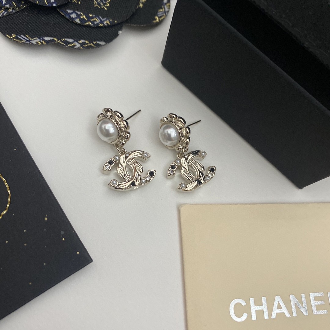【CHANEL 】 シャネル   ファッションスタイルのイヤリング-BRAND OFF