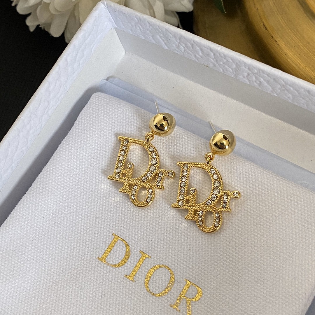 【2026】【DIOR】 ディオール  ファッションスタイルのイヤリング-BRAND OFF