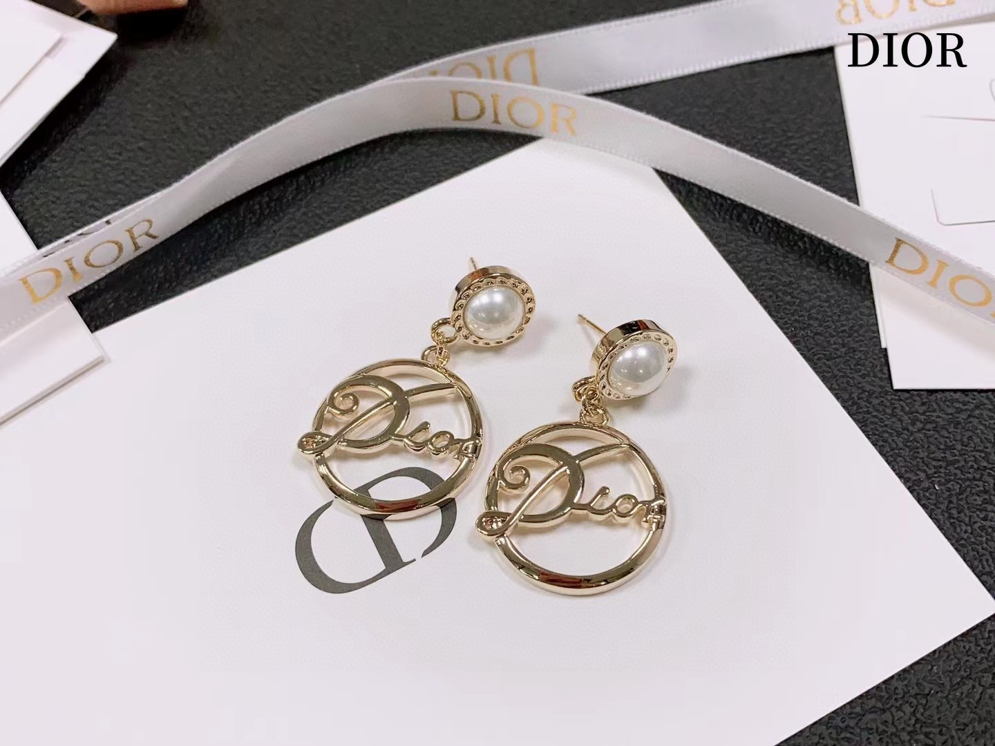 【DIOR】ディオール  ファッションスタイルのイヤリング-BRAND OFF