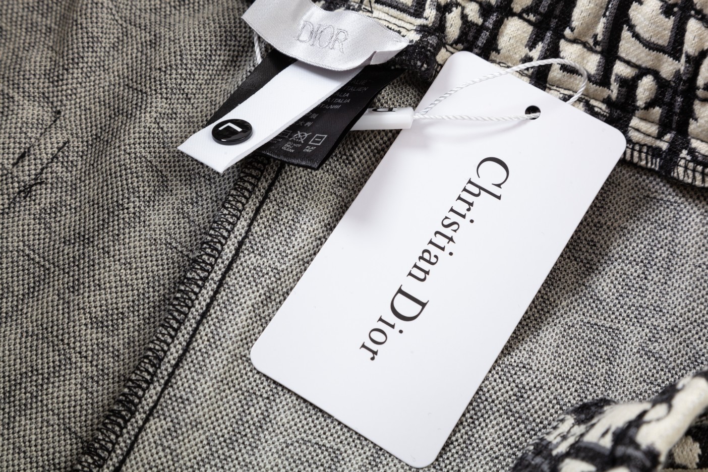 【2026】【DIOR  公式旗艦店】ディオール   ショートパンツ  ご好評に付き再入荷！-BRAND OFF