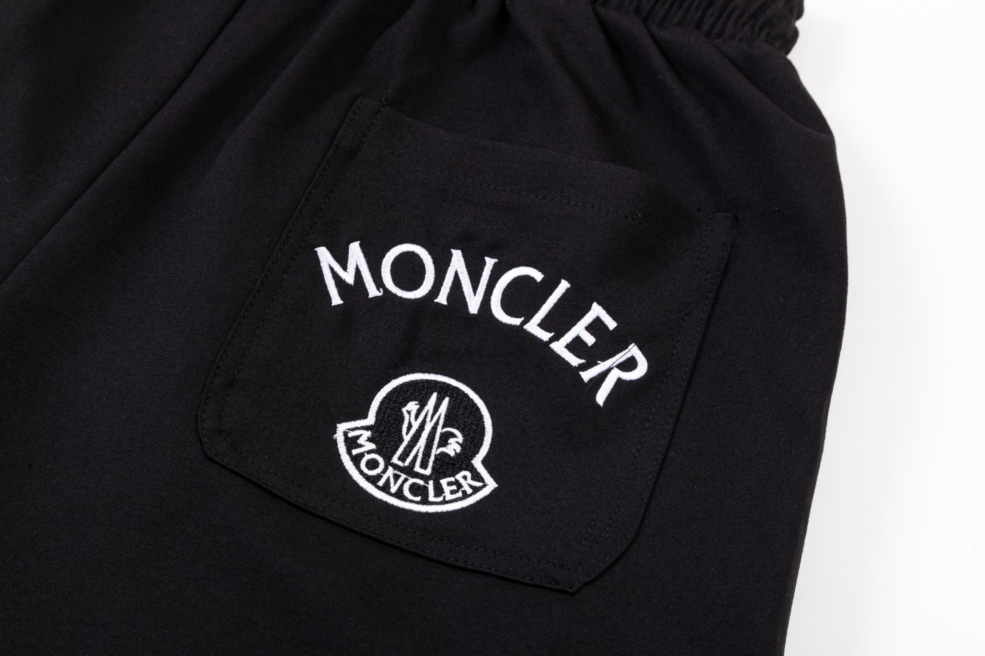 【2026】【MONCLER 公式旗艦店】モンクレール   ショートパンツ  ご好評に付き再入荷！-BRAND OFF