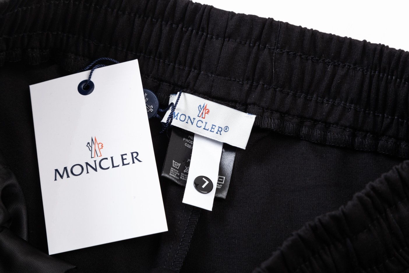 【2026】【MONCLER 公式旗艦店】モンクレール   ショートパンツ  ご好評に付き再入荷！-BRAND OFF