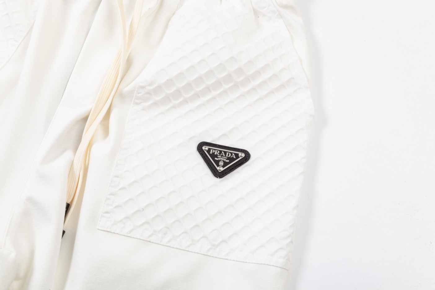 【2026】【PRADA  公式旗艦店】プラダ  ショートパンツ  ご好評に付き再入荷 240803-BRAND OFF