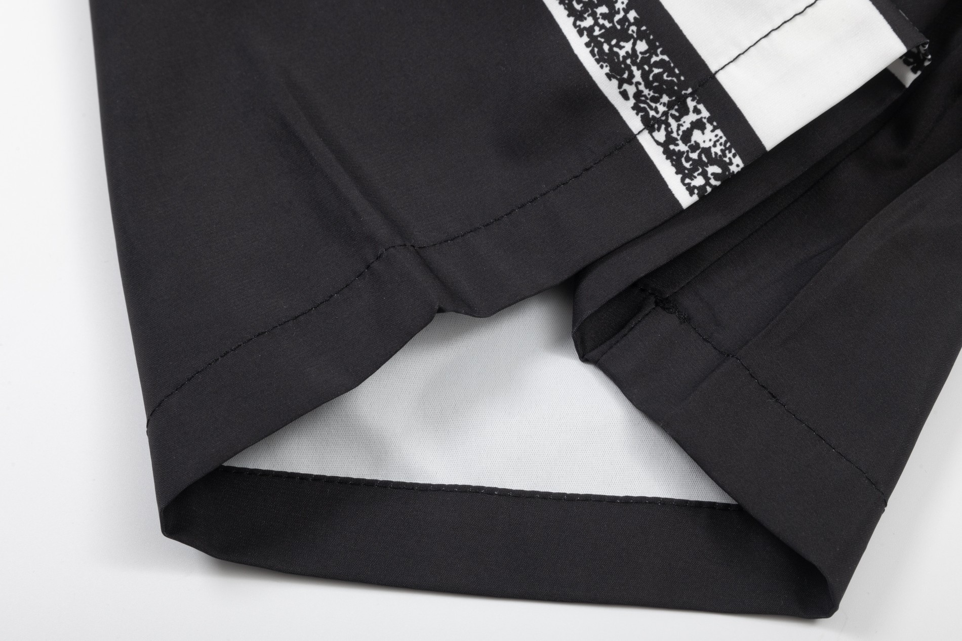 【2026】【DIOR  公式旗艦店】ディオール   ショートパンツ  ご好評に付き再入荷！-BRAND OFF