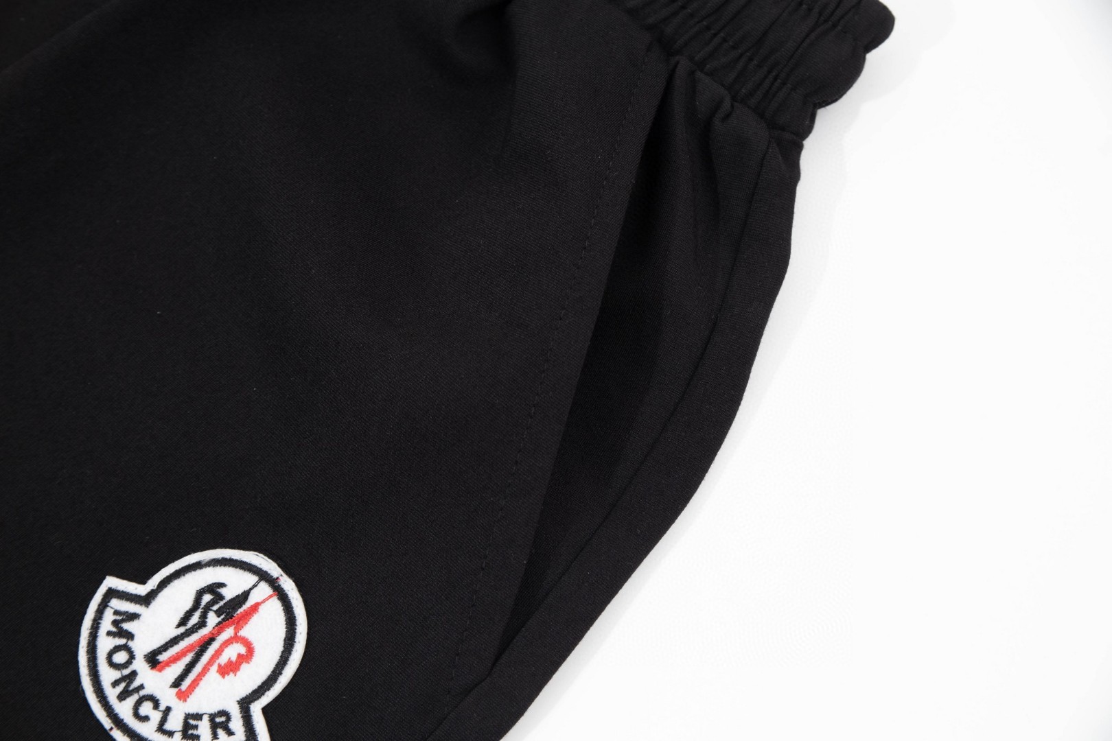 【MONCLER 公式旗艦店】モンクレール   ショートパンツ  ご好評に付き再入荷！-BRAND OFF