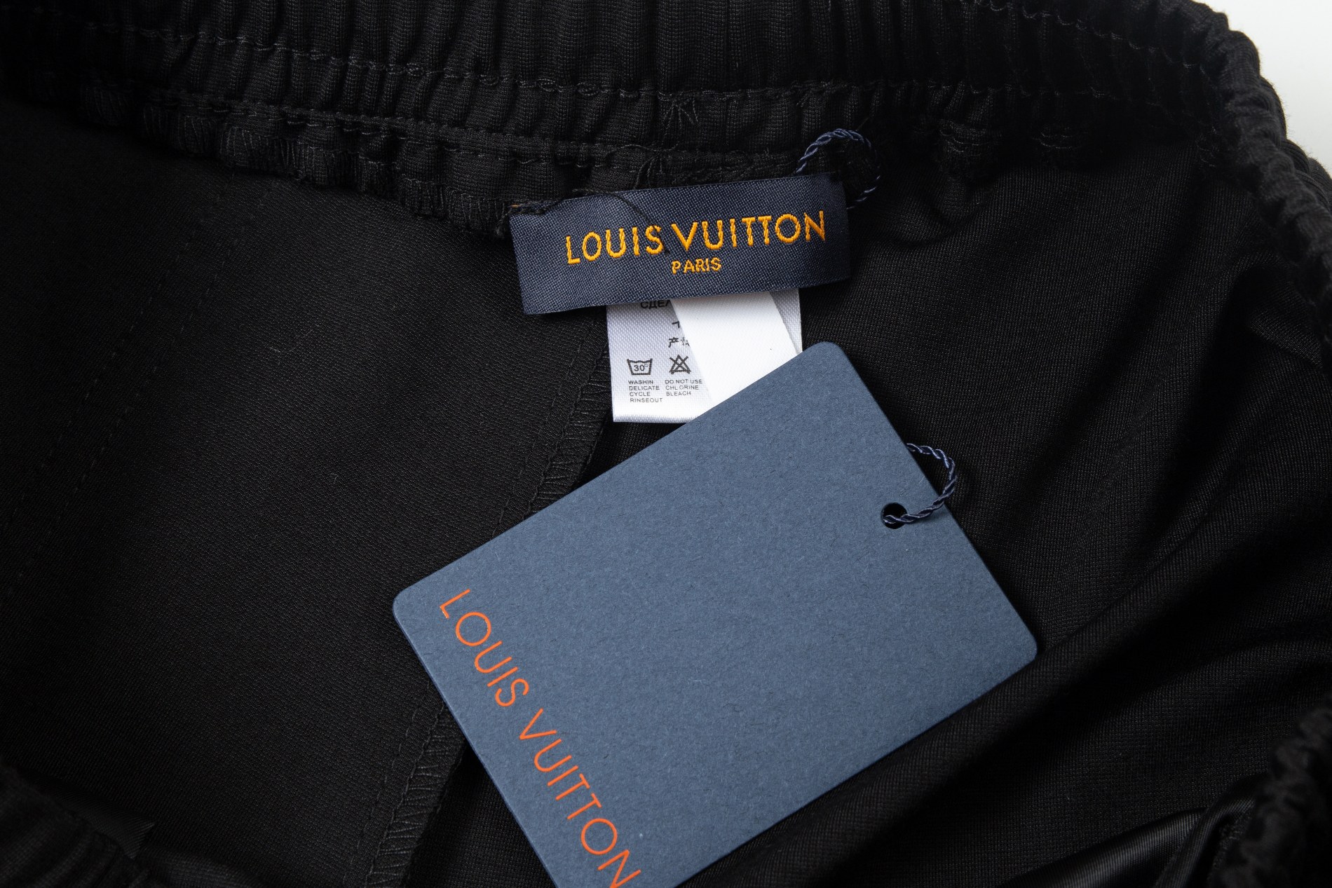 【2026】LV【LOUIS VUITTON 公式旗艦店】ルイヴィトン  ショートパンツご好評に付き再入荷！-BRAND OFF