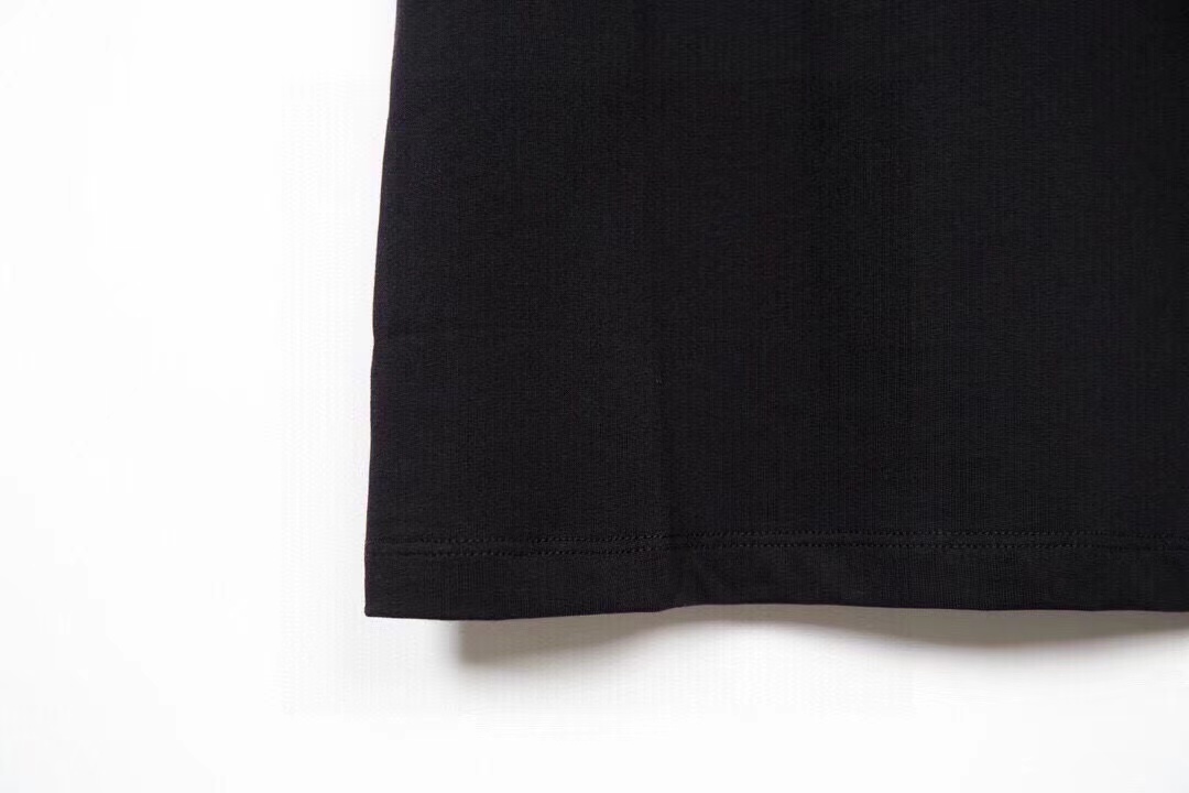【2026】【GUCCI  公式旗艦店】グッチ  Tシャツご好評に付き再入荷！-BRAND OFF