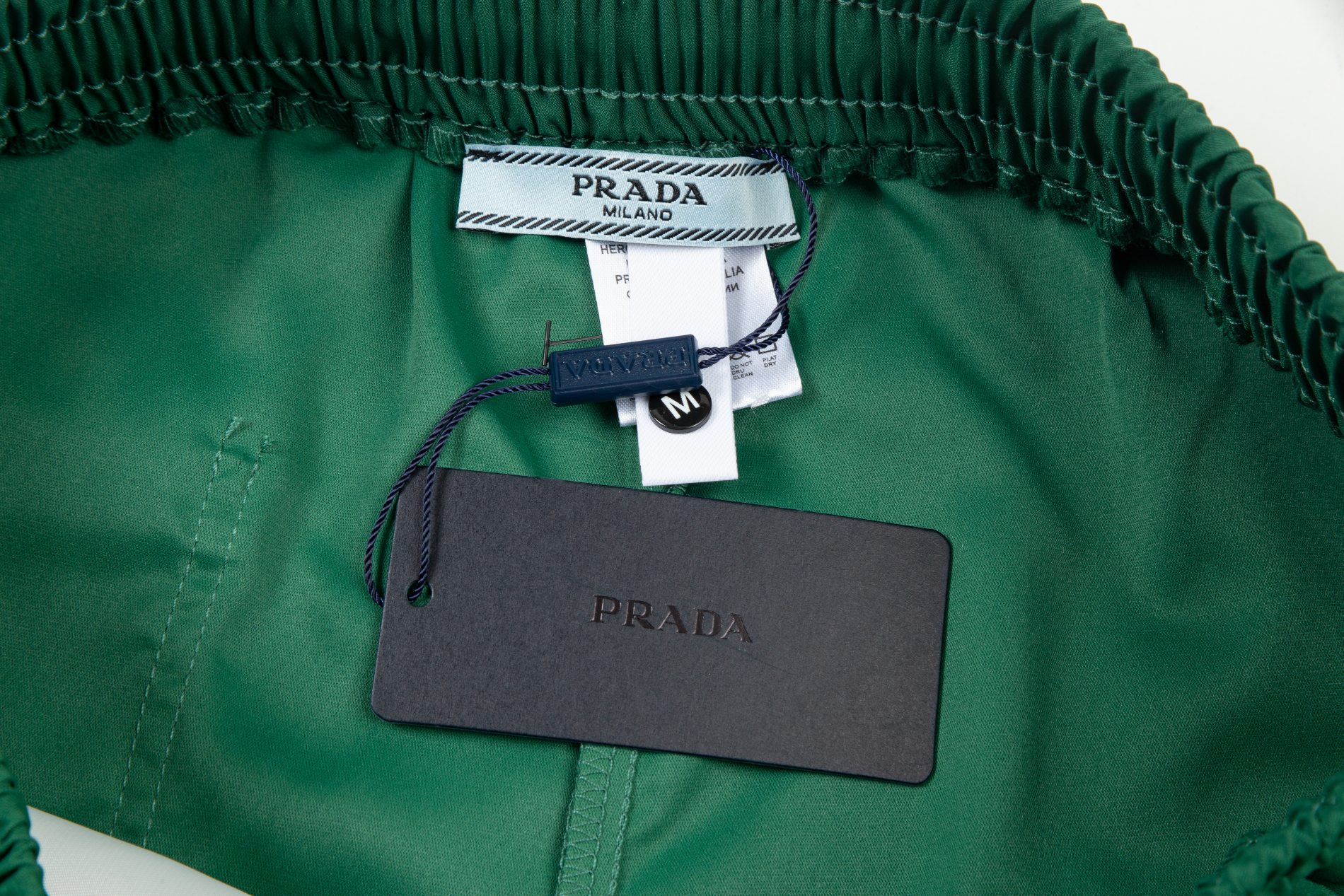 【PRADA  公式旗艦店】プラダ  ショートパンツ  ご好評に付き再入荷！-BRAND OFF