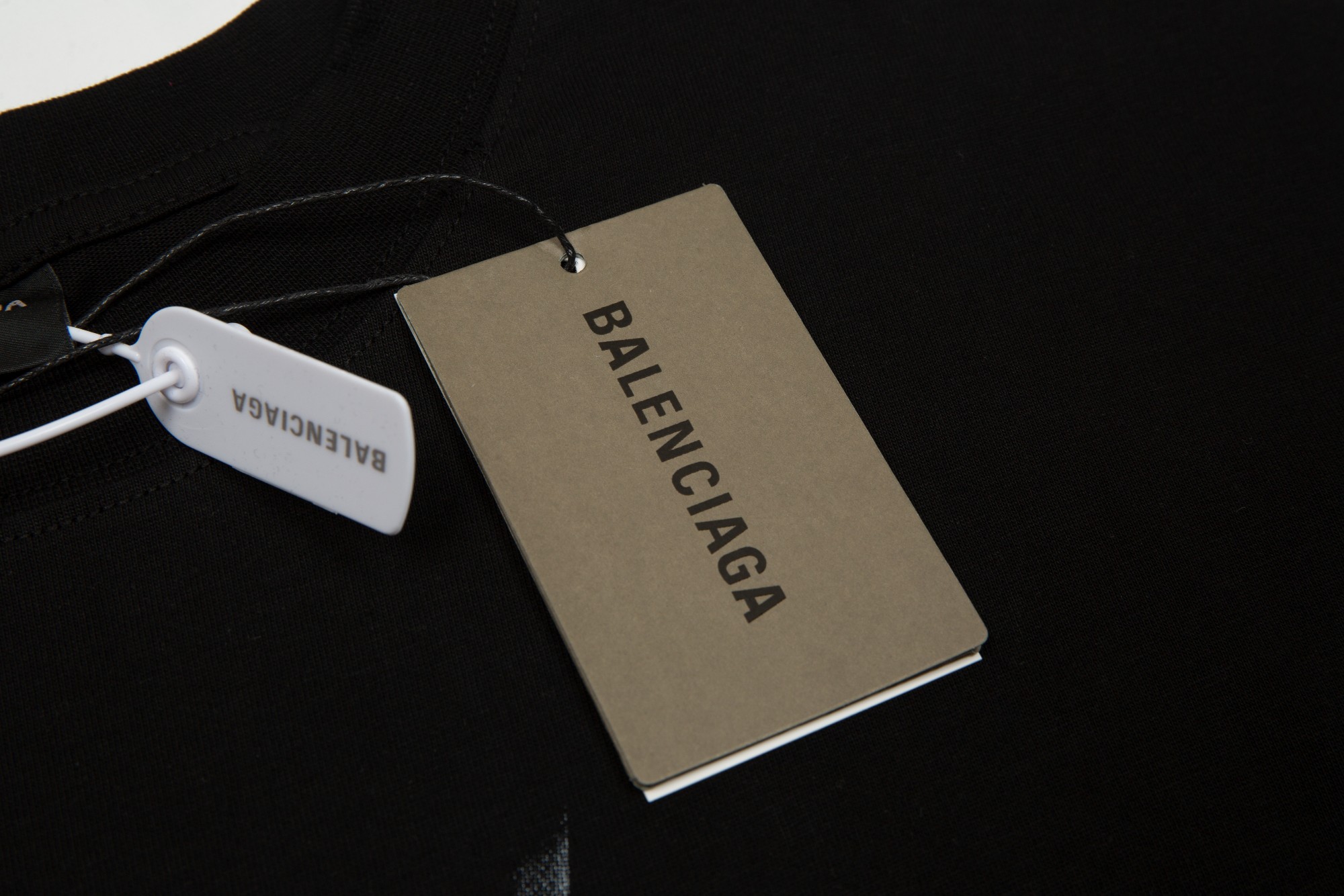 【2026】【BALENCIAGA   公式旗艦店】バレンシアガ  Tシャツ ご好評に付き再入荷！-BRAND OFF