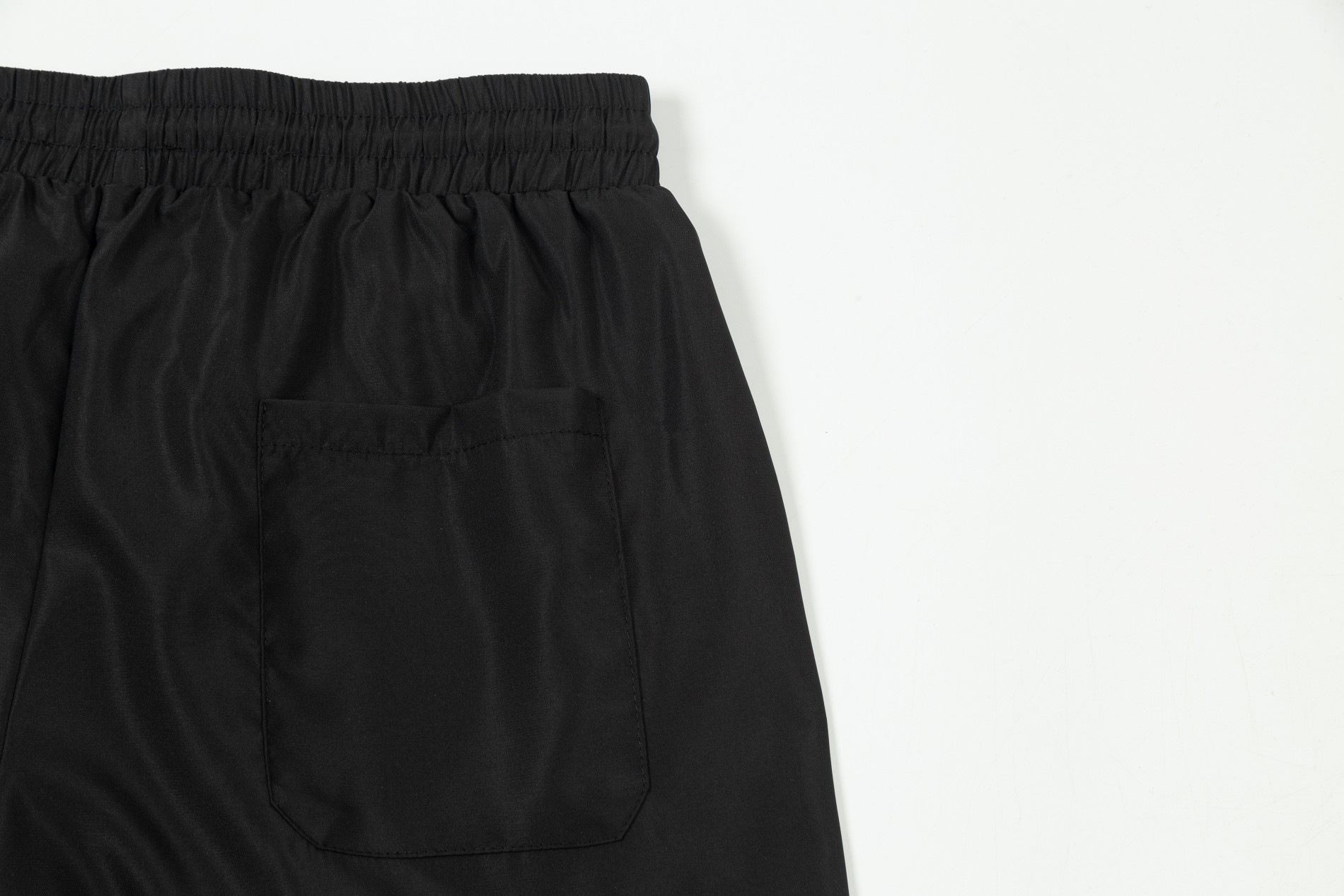 【BALENCIAGA  公式旗艦店】バレンシアガ   ショートパンツ  ご好評に付き再入荷！-BRAND OFF