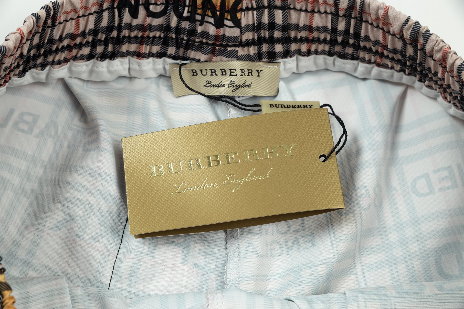 【2026】【BURBERRY  公式旗艦店】バーバリー  ショートパンツ  ご好評に付き再入荷！-BRAND OFF