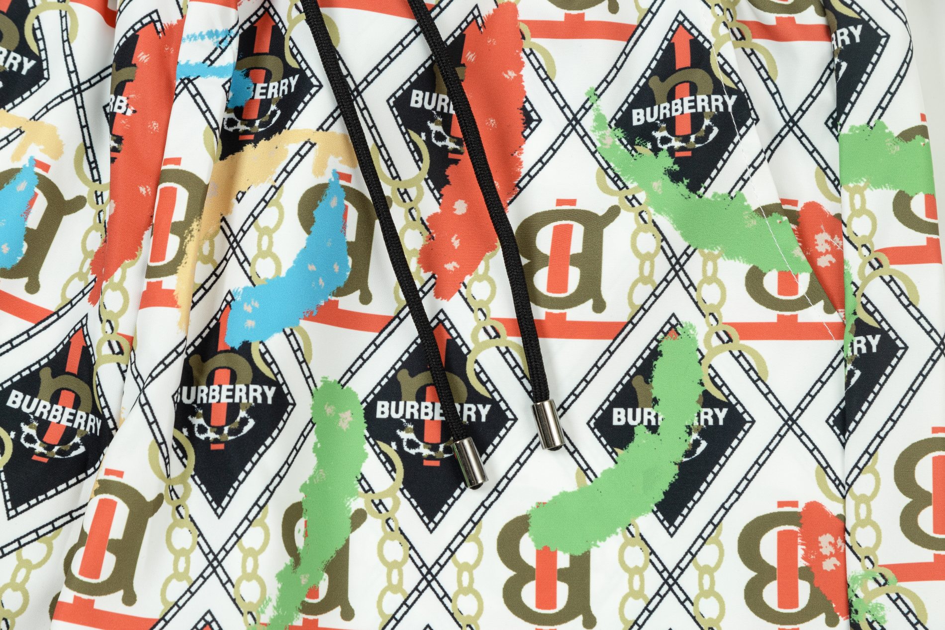 【BURBERRY  公式旗艦店】バーバリー  ショートパンツ  ご好評に付き再入荷！-BRAND OFF