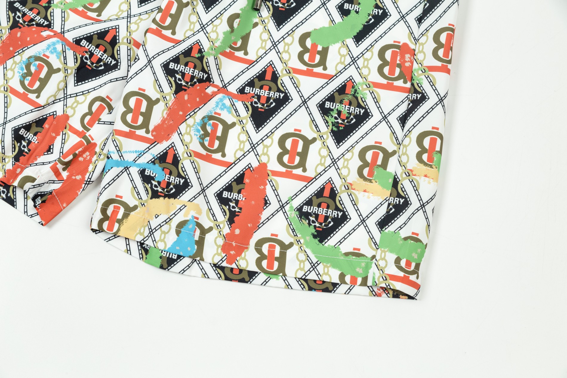【BURBERRY  公式旗艦店】バーバリー  ショートパンツ  ご好評に付き再入荷！-BRAND OFF