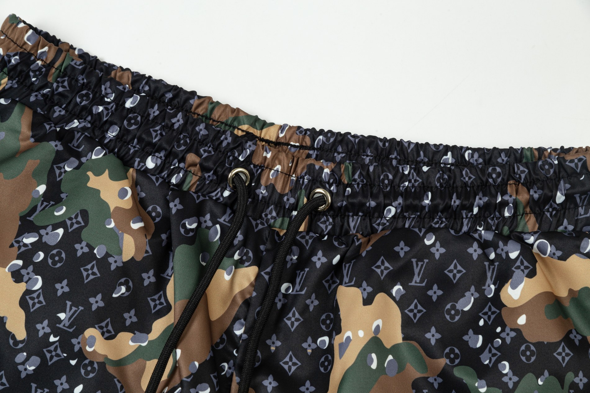 【LOUIS VUITTON  公式旗艦店】ルイヴィトン  ショートパンツご好評に付き再入荷 24613-BRAND OFF