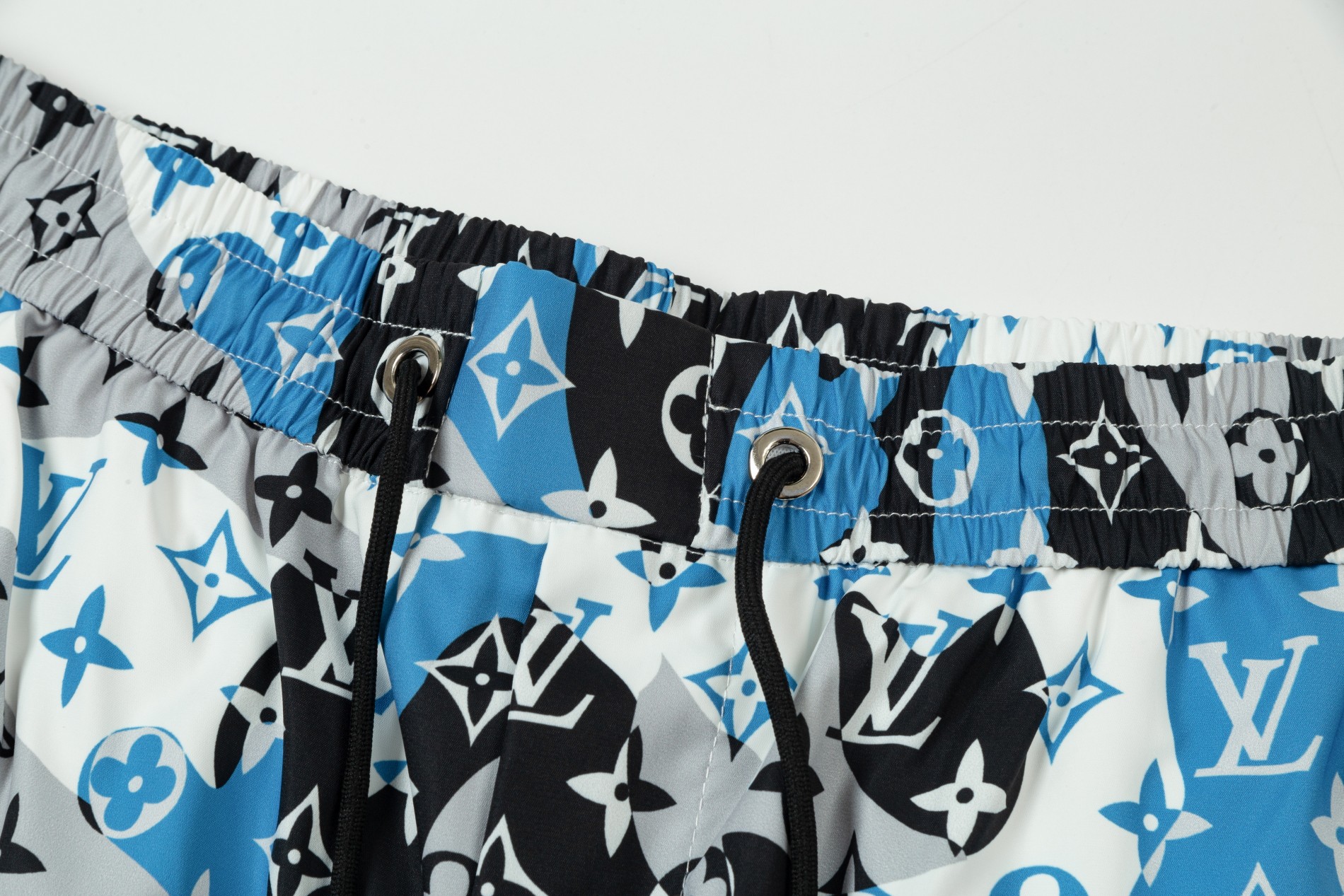 【2026】LV【LOUIS VUITTON  公式旗艦店】ルイヴィトン  ショートパンツご好評に付き再入荷 24613-BRAND OFF