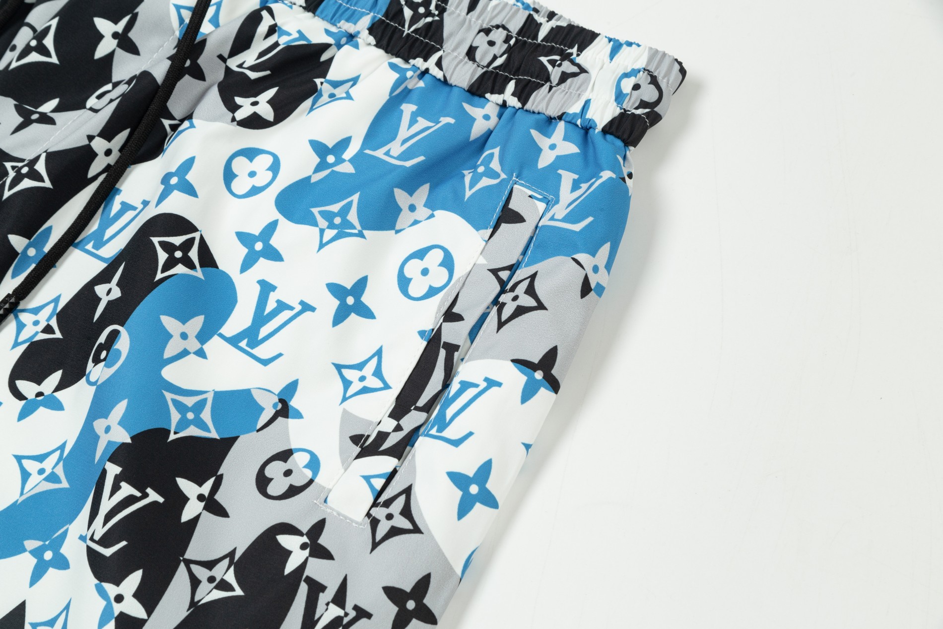 【2026】LV【LOUIS VUITTON  公式旗艦店】ルイヴィトン  ショートパンツご好評に付き再入荷 24613-BRAND OFF