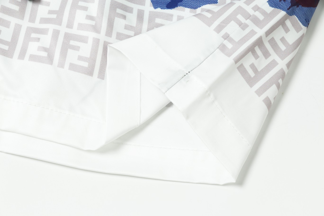 【FENDI 公式旗艦店】フェンディ ショートパンツご好評に付き再入荷 24624-BRAND OFF