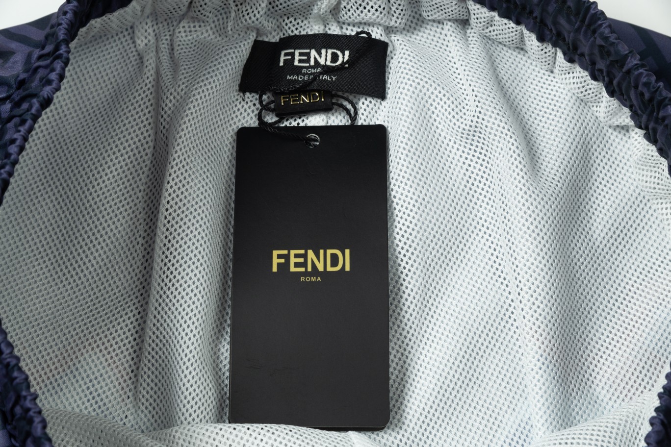 【FENDI 公式旗艦店】フェンディ ショートパンツご好評に付き再入荷 24624-BRAND OFF