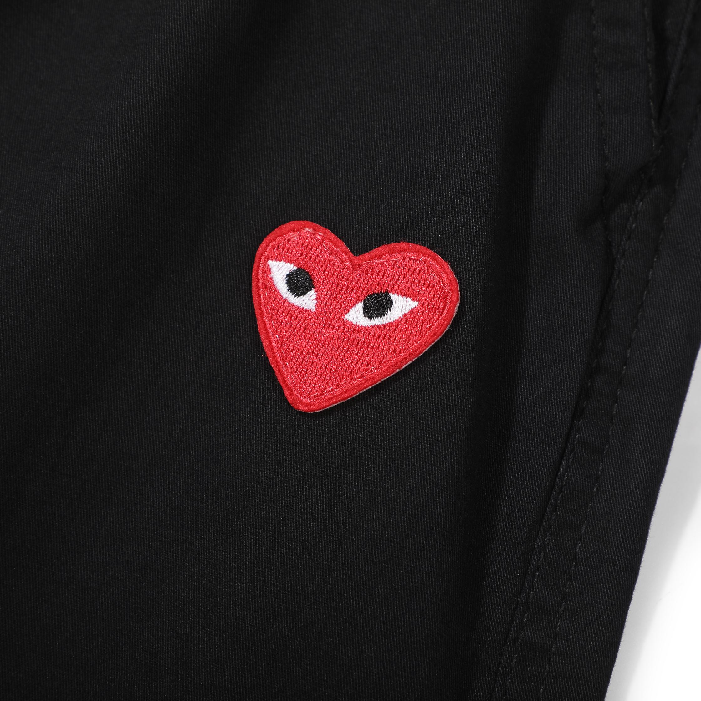 【COMME DES GARCONS PLAY 公式旗艦店】 コム デ ギャルソン プレイ   ショートパンツご好評に付き再入荷 24628-BRAND OFF