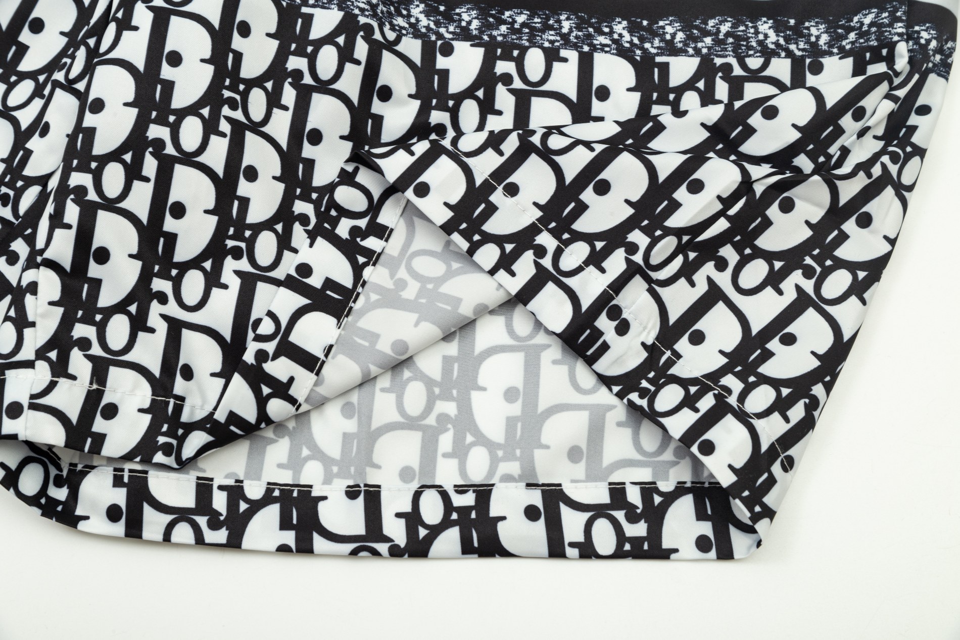 【2026】【DIOR  公式旗艦店】ディオール  ショートパンツ  ご好評に付き再入荷 240718-BRAND OFF