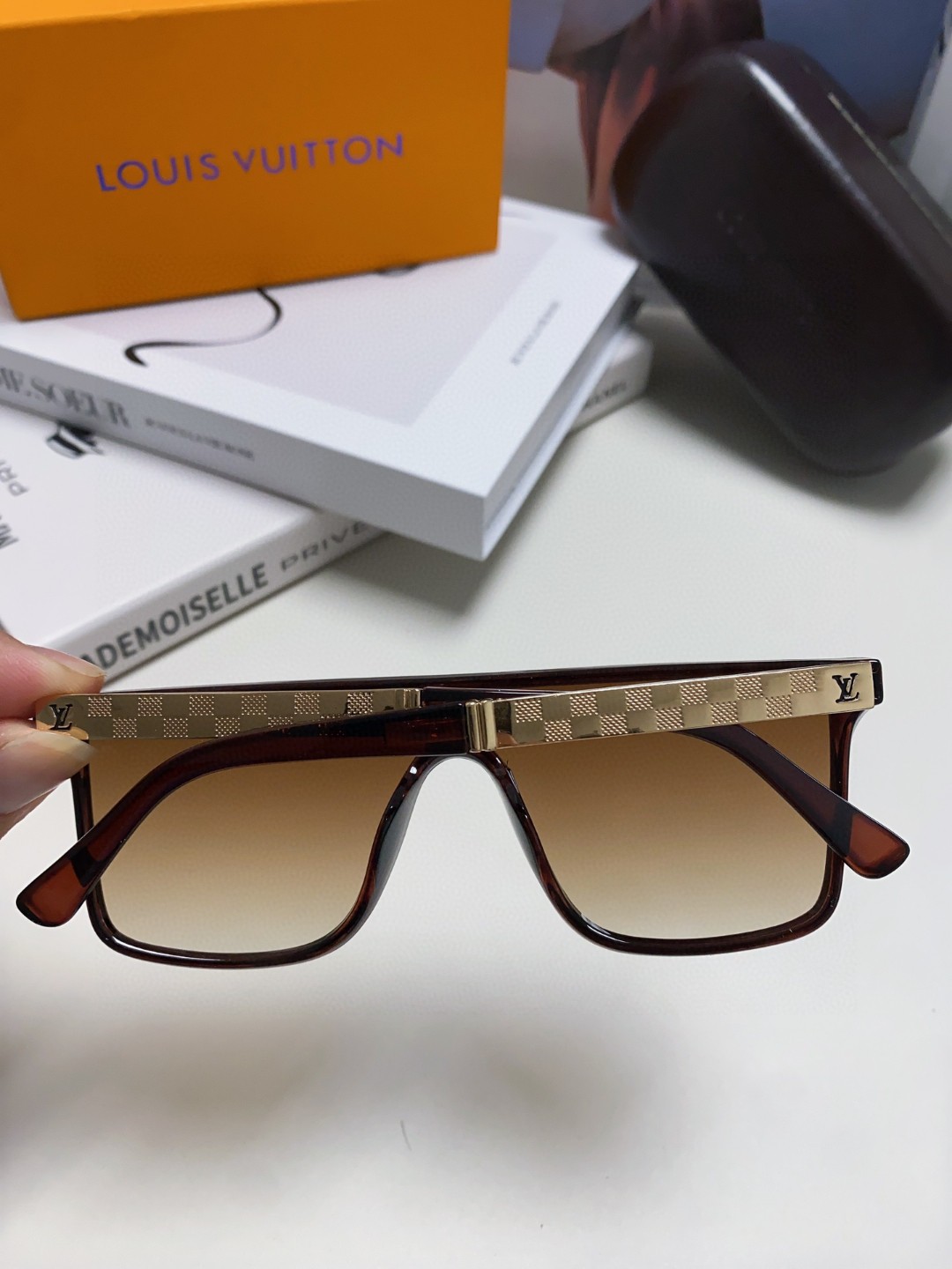 【2026】LV LOUIS VUITTON(ルイヴィトン) サングラス 24706-BRAND OFF