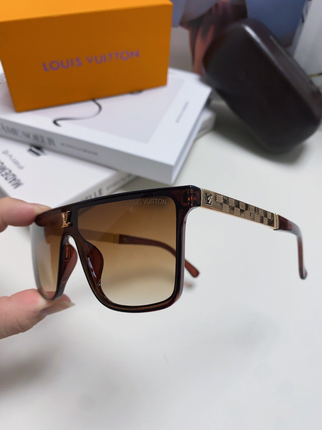 【2026】LV LOUIS VUITTON(ルイヴィトン) サングラス 24706-BRAND OFF