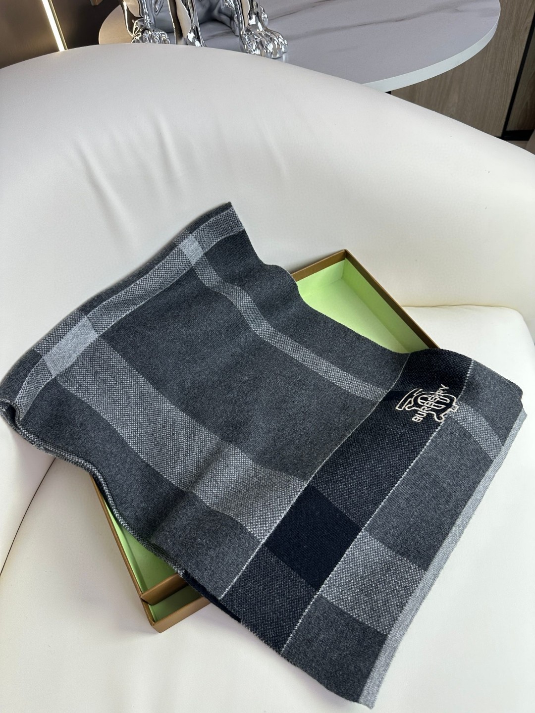 【BURBERRY公式旗艦店】バーバリー スカーフ 限定発売 送料無料-BRAND OFF
