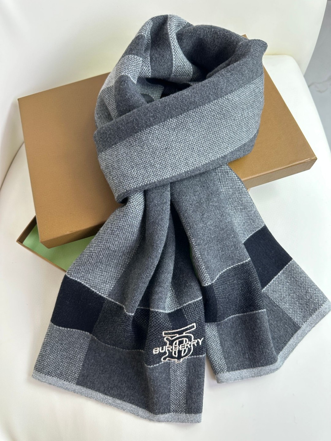 【BURBERRY公式旗艦店】バーバリー スカーフ 限定発売 送料無料-BRAND OFF