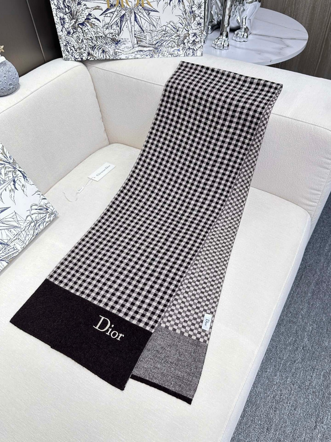 【DIOR  ディオール 】スカーフ32*180cm  241108-BRAND OFF
