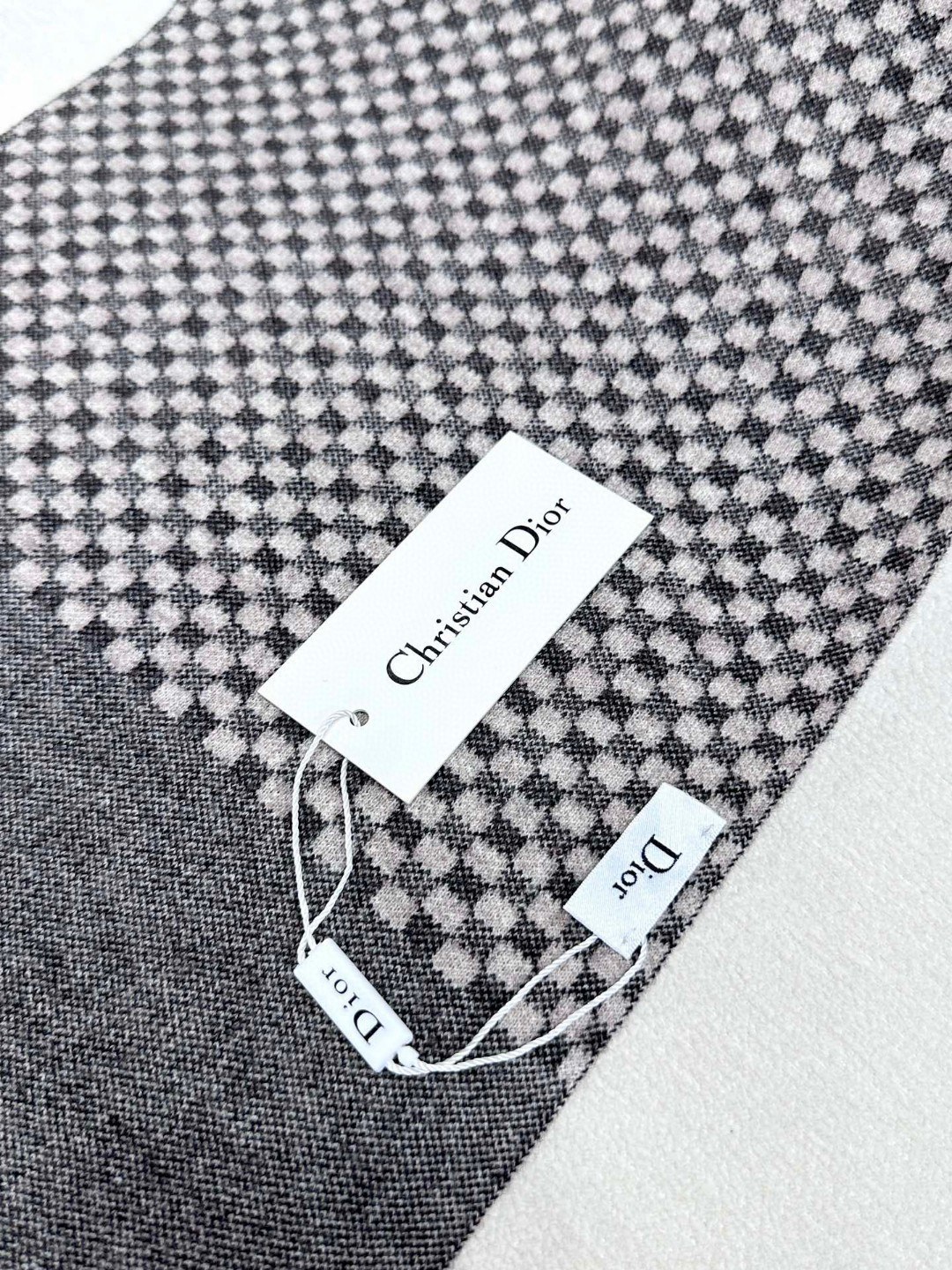 【DIOR  ディオール 】スカーフ32*180cm  241108-BRAND OFF