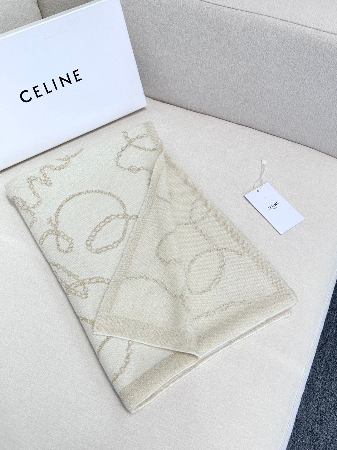 【CELINE セリーヌ】スカーフ  62*195CM  241108-BRAND OFF