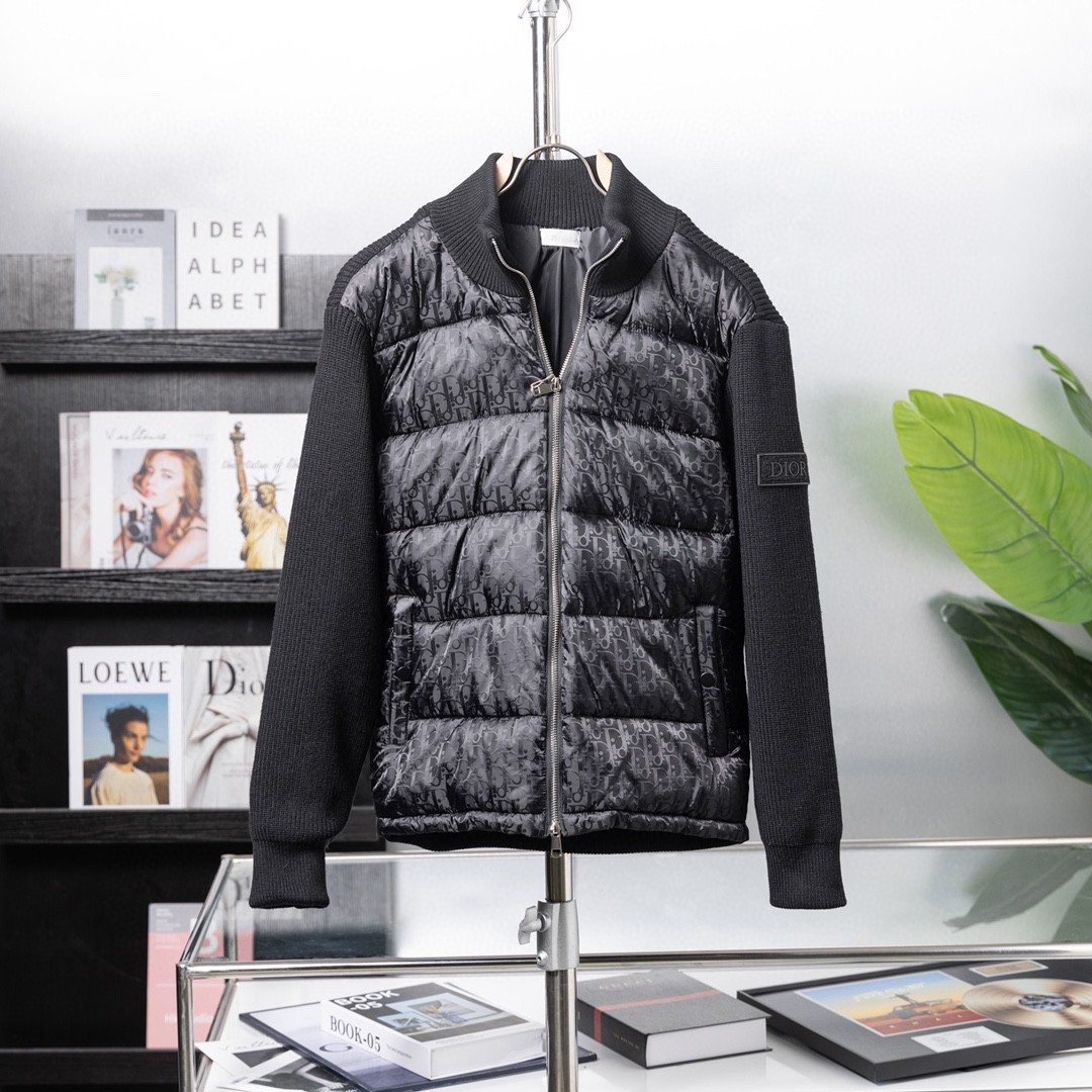 【DIOR公式 旗艦店】（ディオール ） ダウンジャケット、ご好評に付き再入荷！-BRAND OFF