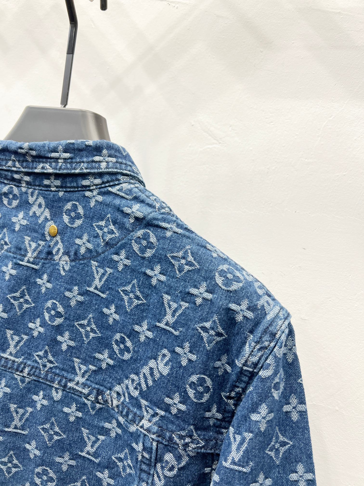 【LOUIS VUITTON x SUPREME】デニムジャケット ご好評に付き再入荷！-BRAND OFF