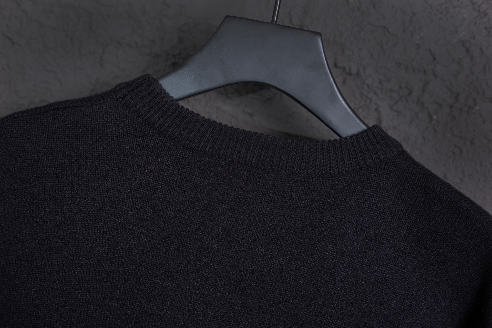 【AMI旗艦店】 セーター 男女兼用 ご好評に付き再入荷！-BRAND OFF