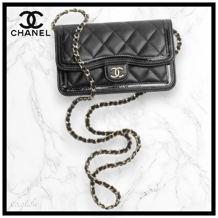 ◆CHANEL◆チェーン付フォンホルダー フラップ ショルダーバッグ AP3559 B14109 94305-BRAND OFF