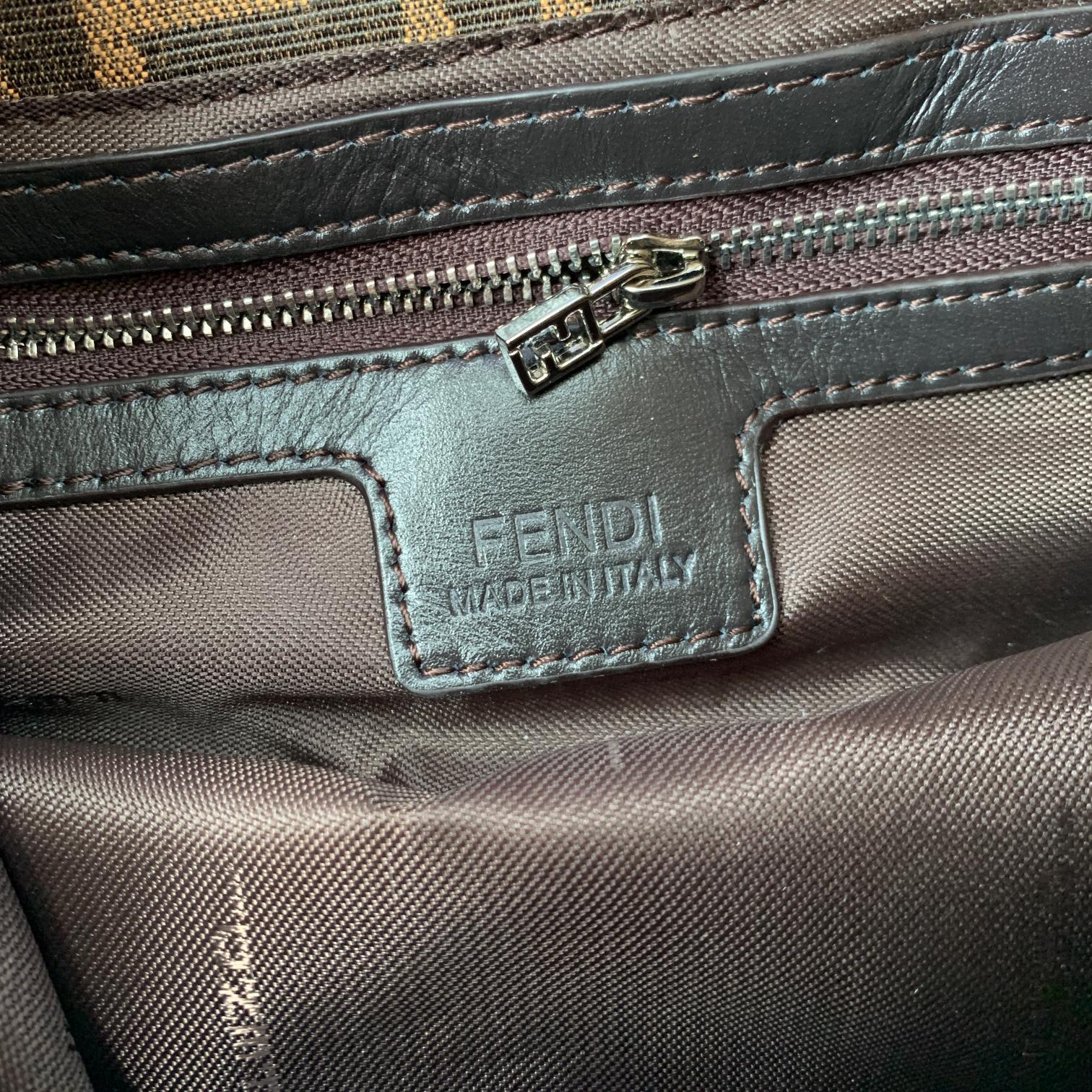 FENDI（フェンディ） ショルダーバッグ 18X9X20 CM-BRAND OFF