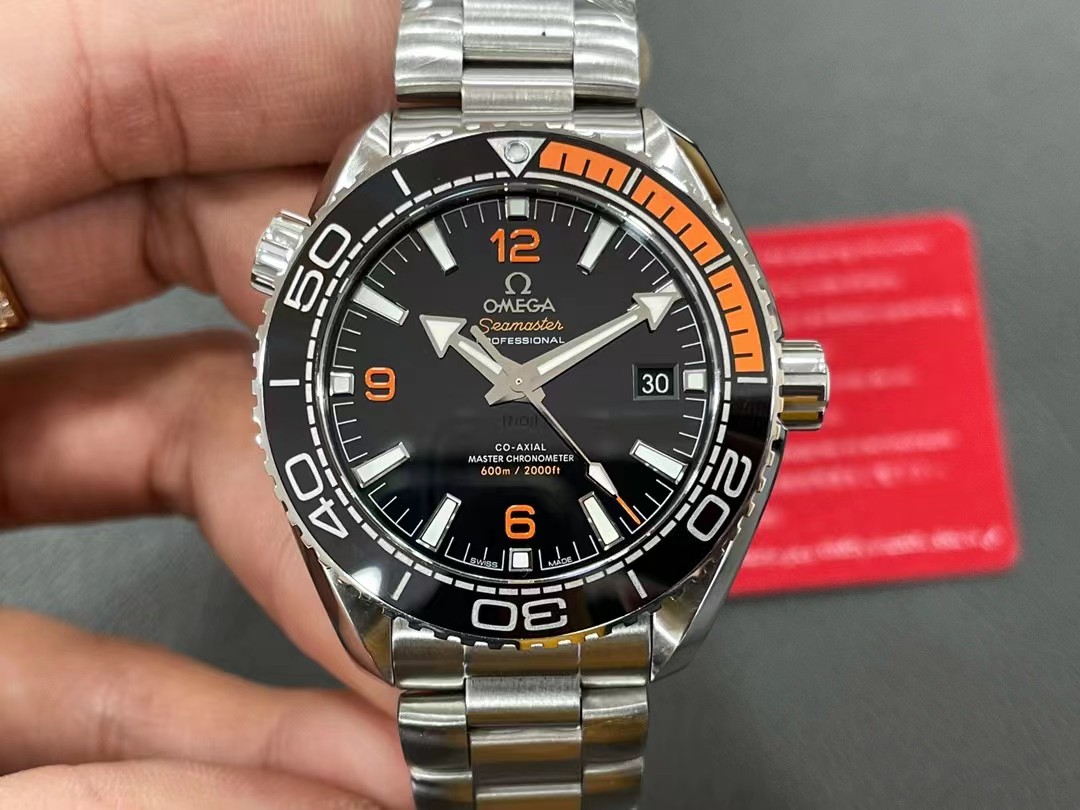 Omega Seamaster Planet Ocean Co-Axial Master Chronometer 215.30.44.21.01.002-BRAND OFF
