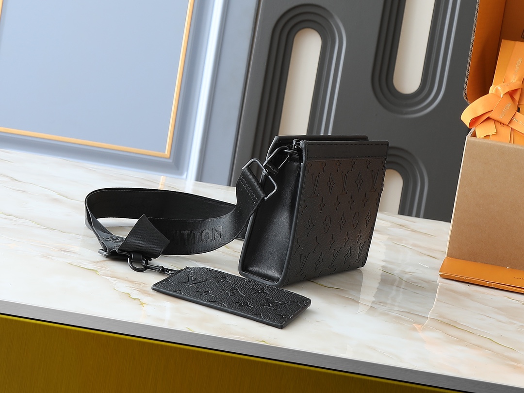 LOUIS VUITTON ルイヴィトン GASTON WEARABLE WALLET クロスボディバッグ M81115-BRAND OFF