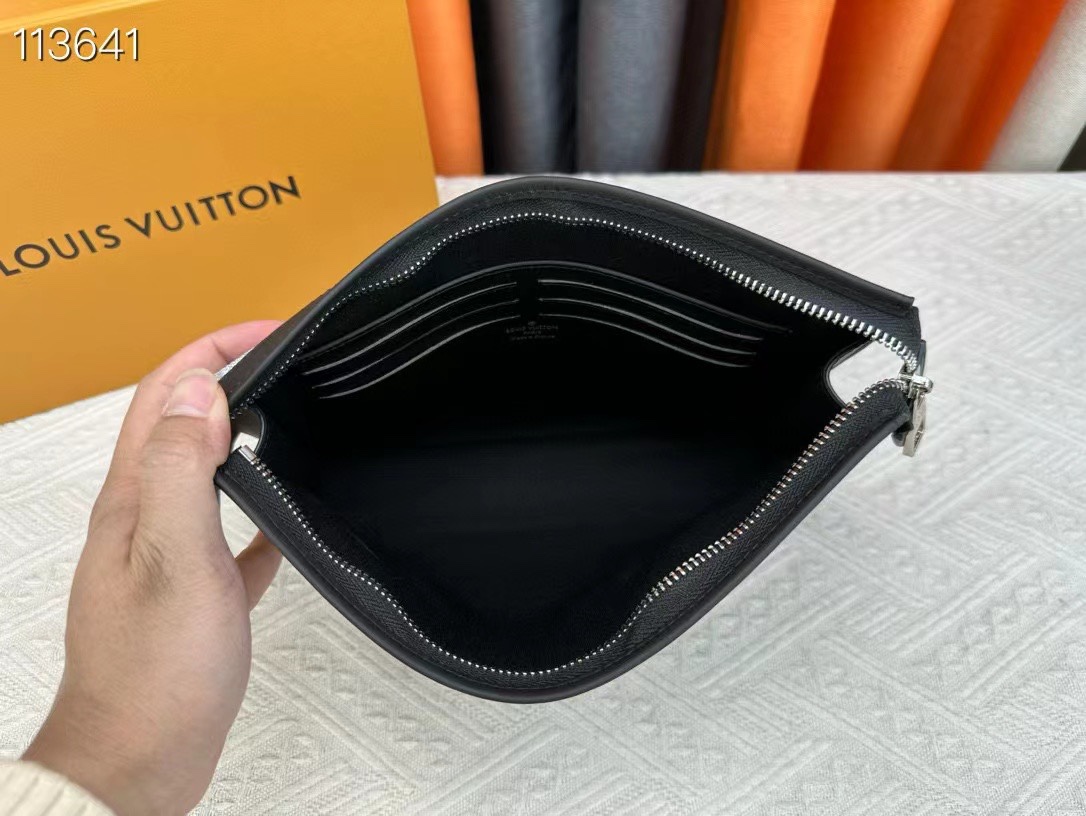 LOUIS VUITTON ルイヴィトン Pochette Voyage クラッチバッグ M61692-BRAND OFF