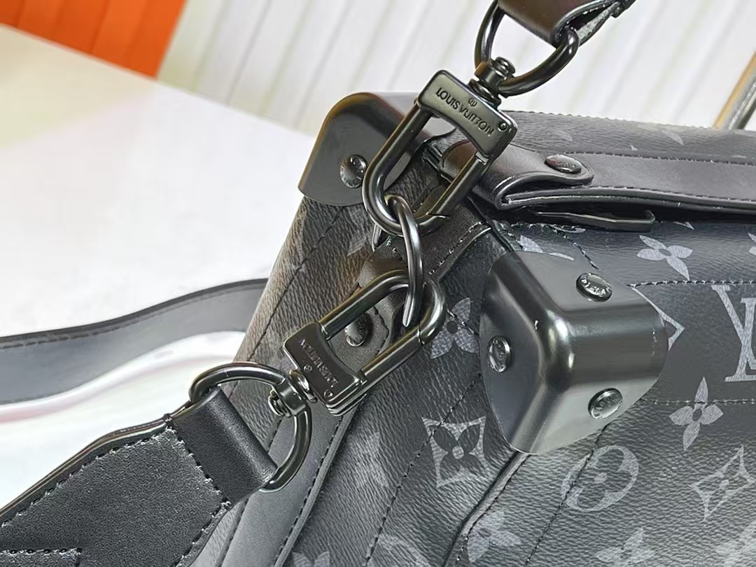 【LOUIS VUITTON旗艦店】ルイ・ヴィトン★SOUL TRUNK M11744★29*17.5*10CM-BRAND OFF