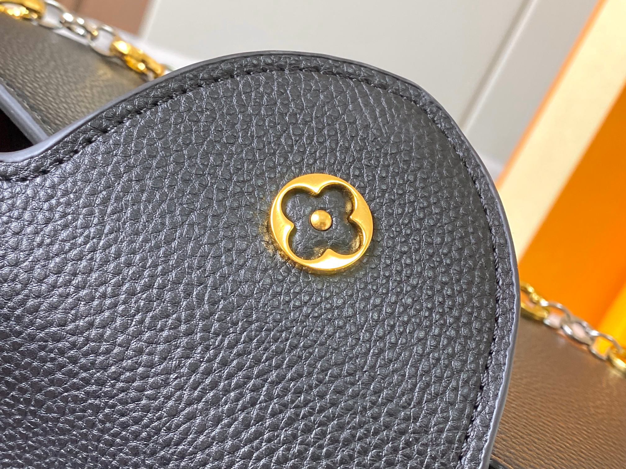 LOUIS VUITTON ルイヴィトン Capucines ハンドバッグ M12938-BRAND OFF