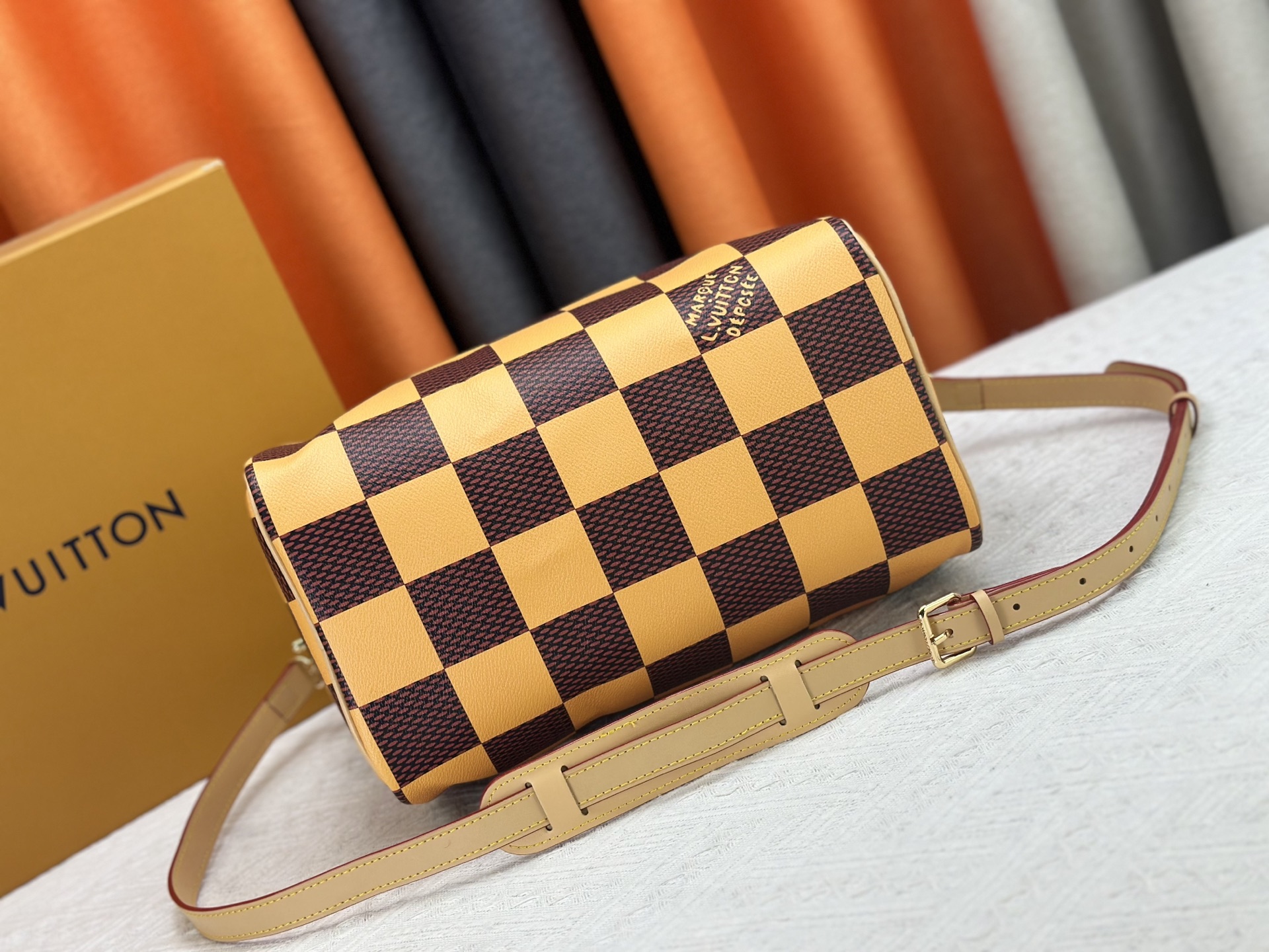 LOUIS VUITTON ルイヴィトン SEEDY SOFT 30 クロスボディバッグ-BRAND OFF