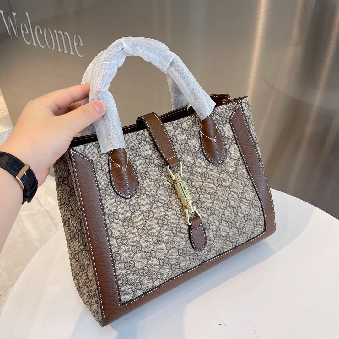 GUCCI メッセンジャーバッグ-BRAND OFF