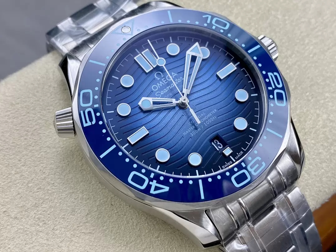 オメガシーマスター ダイバー300M コーアクシャル マスター クロノメーター 210.30.42.20.03.003-BRAND OFF